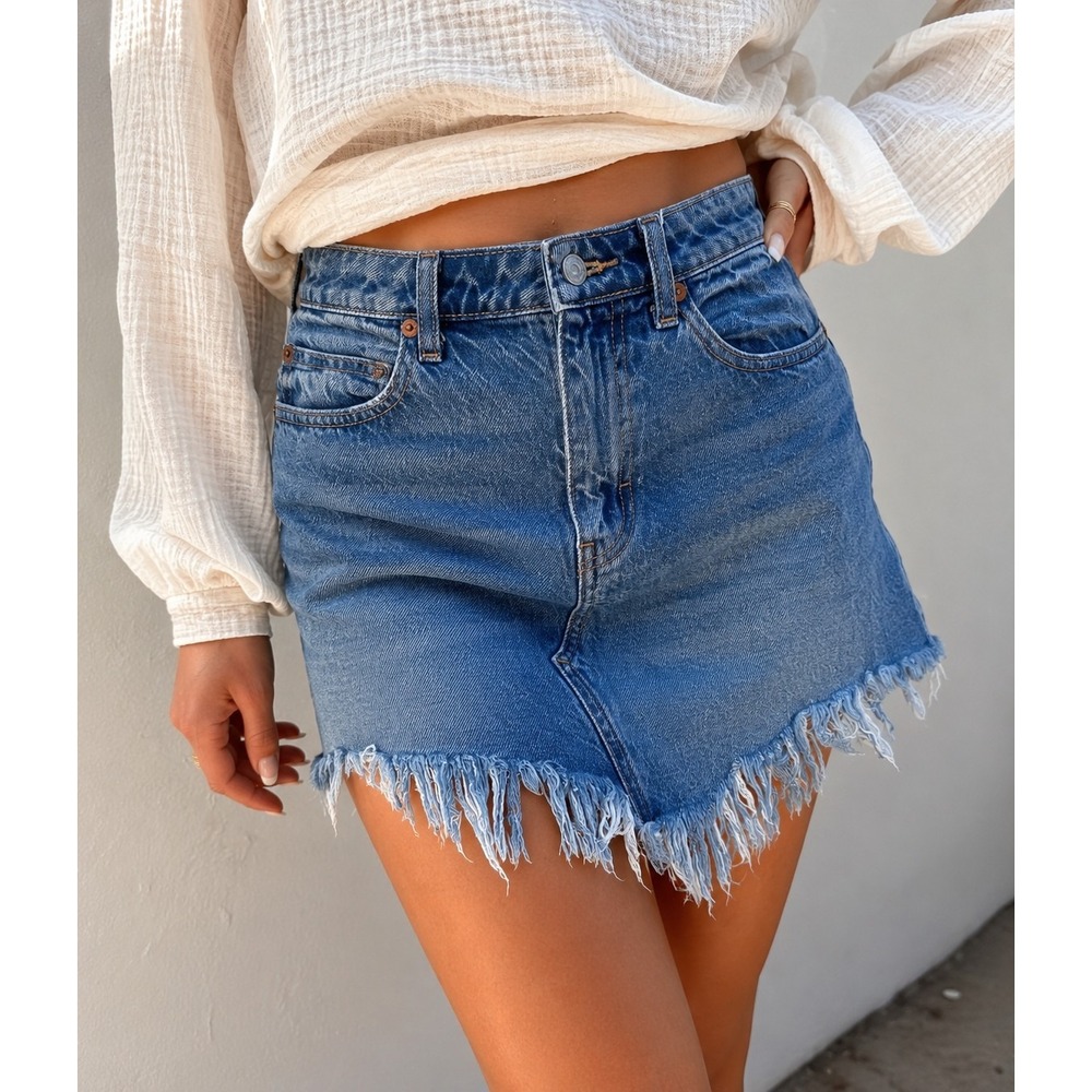 Free People We The Free Denim Mini Skirt 26 High Rise Raw Frayed Hem Blue Jean